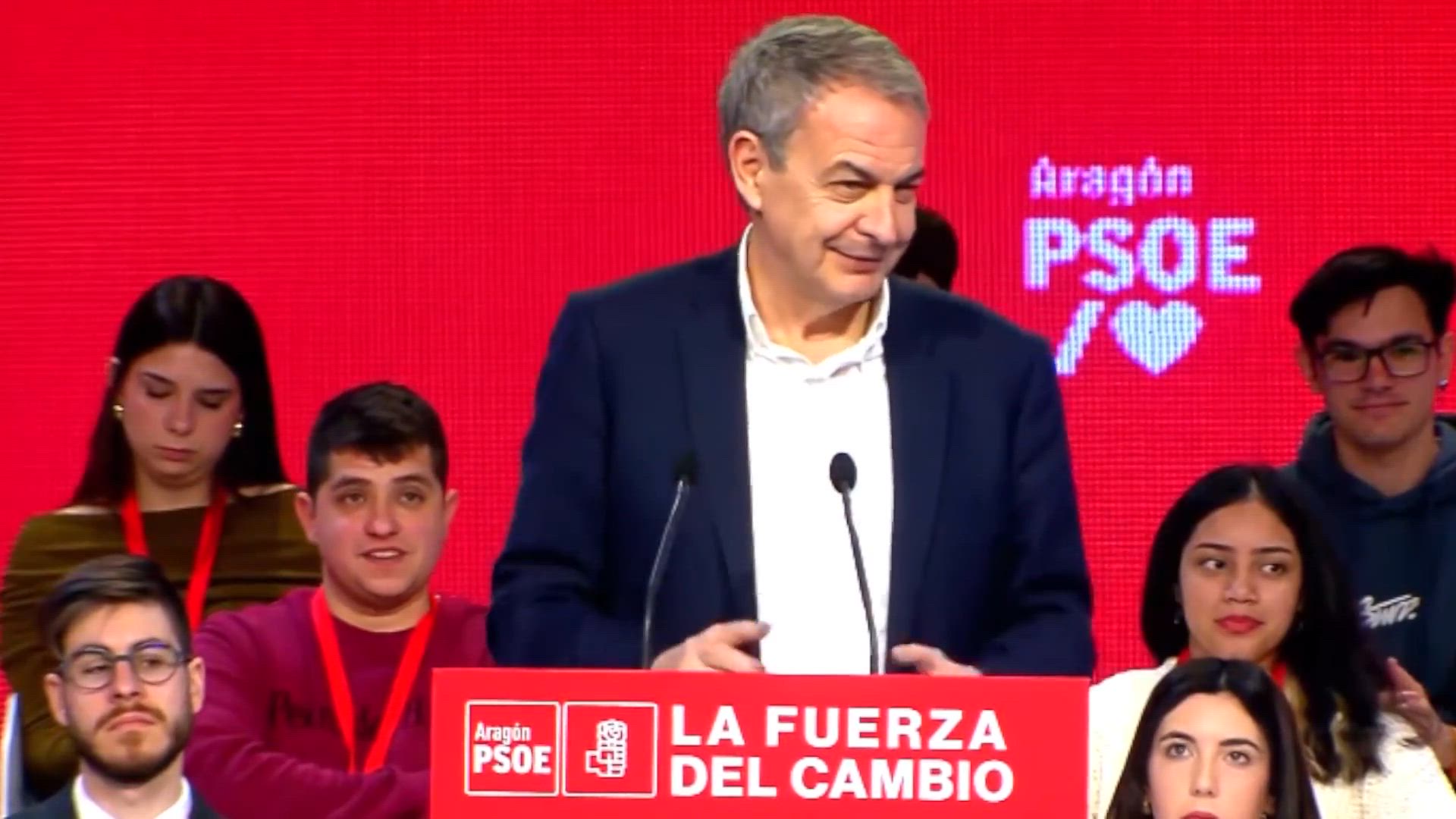 Zapatero dice que en el PP "subarriendan la IA" y les exige "que pongan la suya a trabajar"