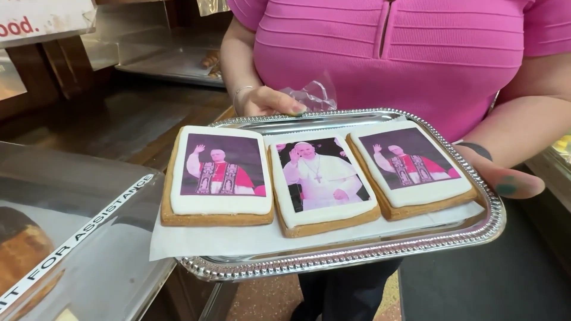 Una pastelería de Nueva York vende galletas del Papa León XIV