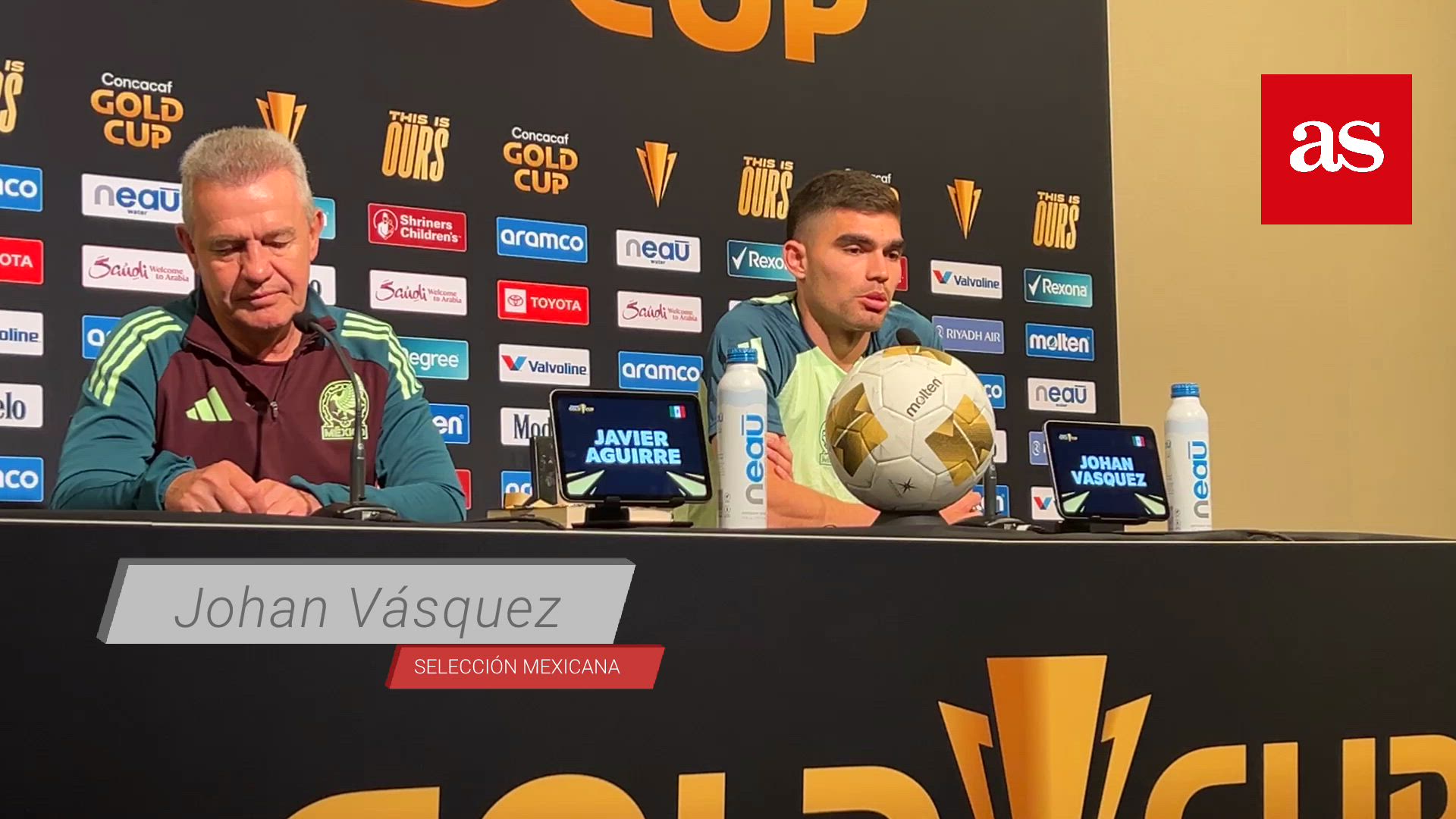 Johan Vásquez y su líder como rol en la Selección Mexicana