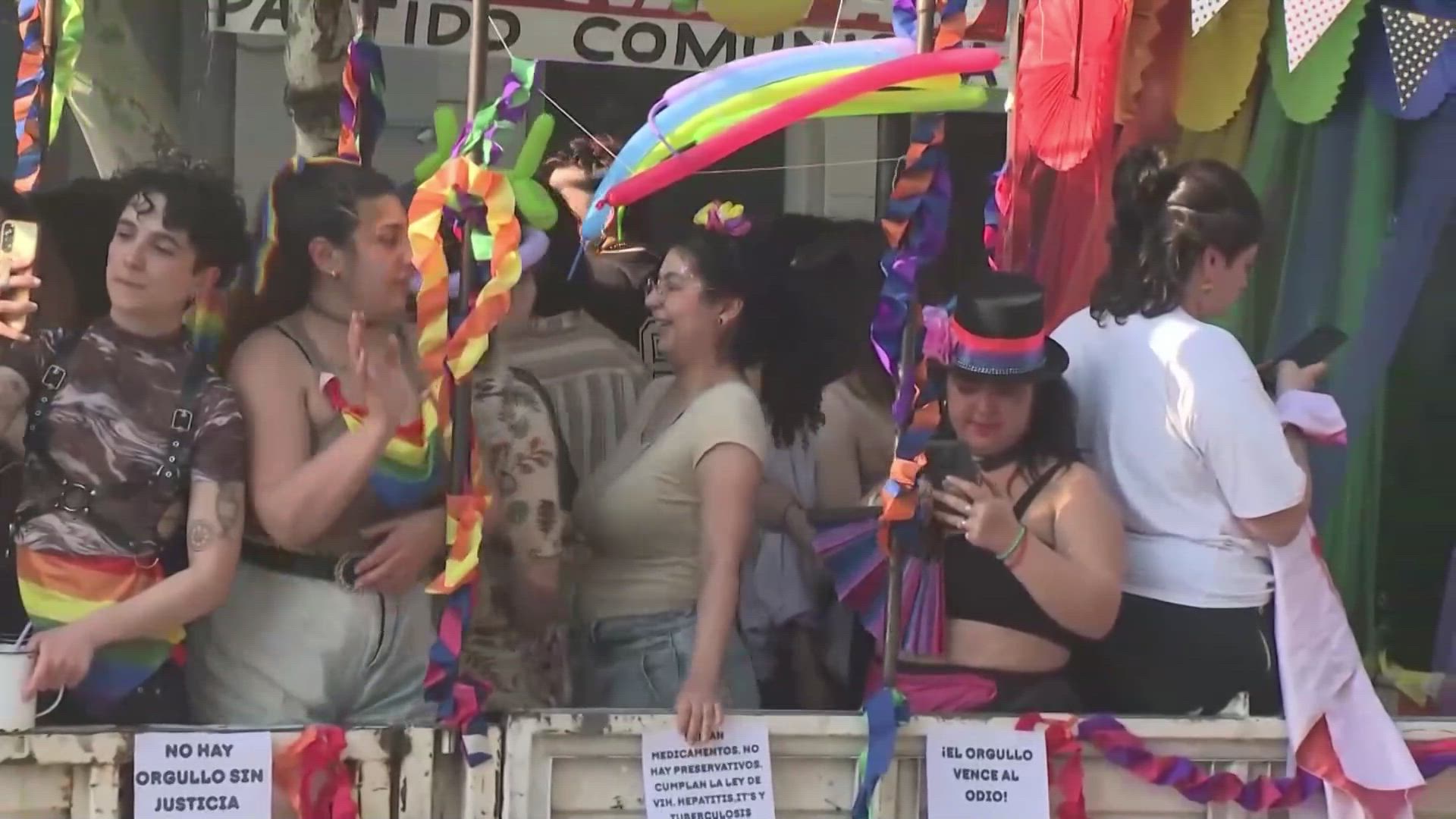 Mejores momentos del desfile del orgullo gay en Buenos Aires
