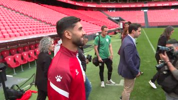 La emoción de la Selección Palestina en San Mamés ante del partido contra Euskadi