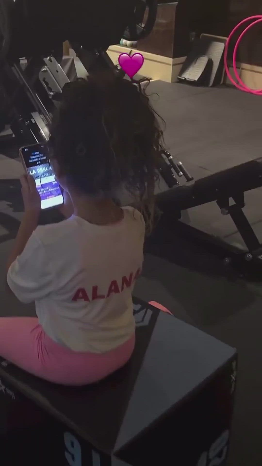 El video más viral del momento: la hija de Cristiano Ronaldo sorprende a todos con su talento para el canto