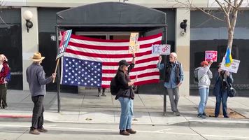 Chicago tells Trump ‘enough’ after ICE violence