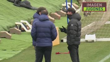 Es la imagen del entrenamiento del Atleti: reconciliación y abrazo entre Alemany y Simeone