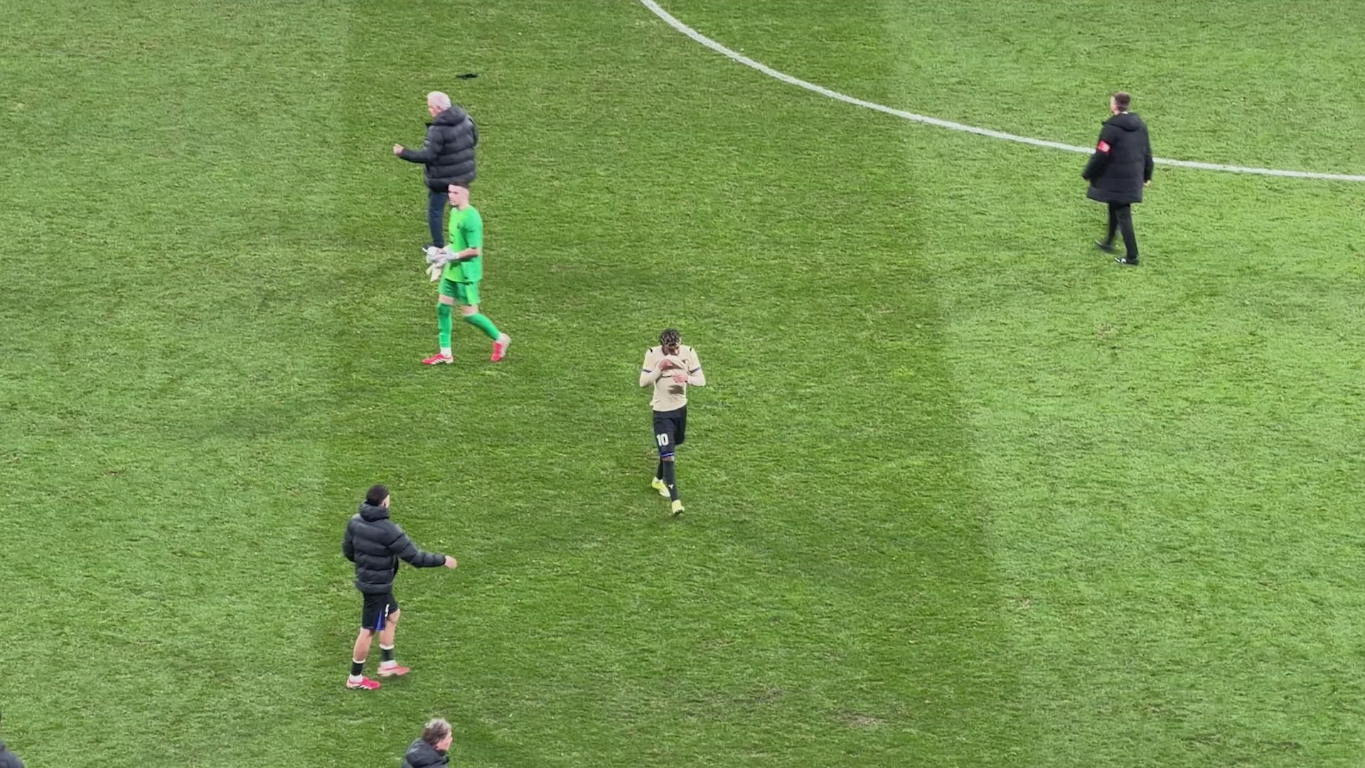 Vean cómo enfiló el túnel Lamine Yamal según pitó el árbitro y lo que hizo tras el palizón al Barça 