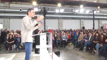 Sánchez reitera que España va como nunca y que merece la pena seguir 