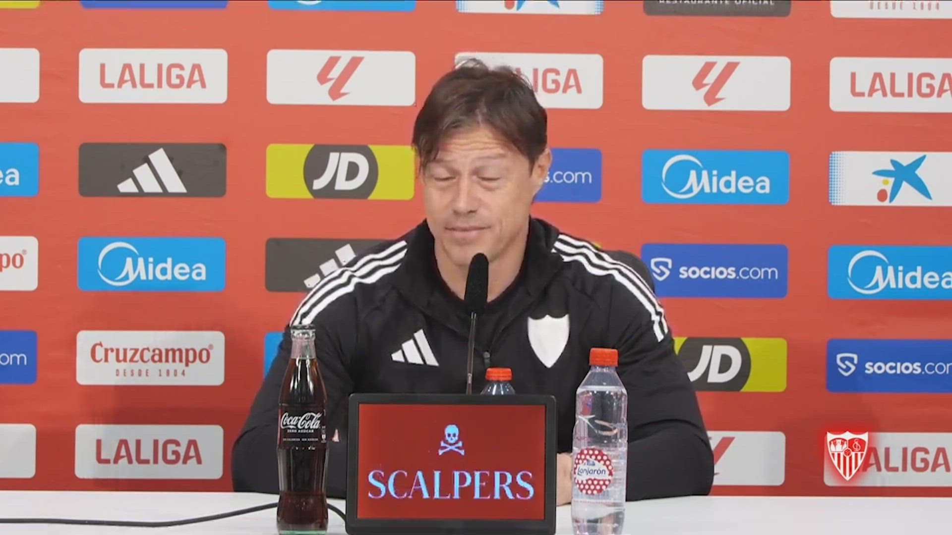 La defensa a ultranza de Almeyda a Pellegrini por su legado en Chile