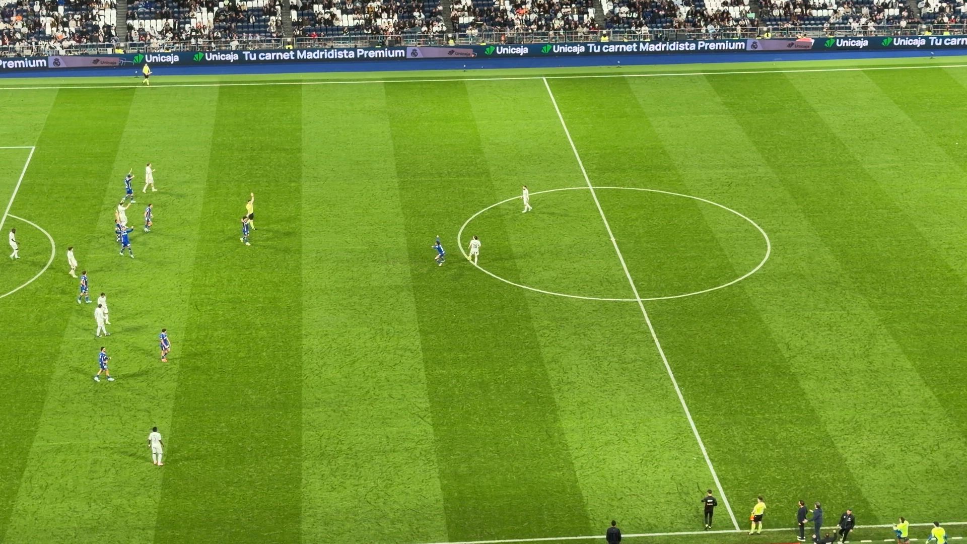 La reacción del Bernabéu según pitó el árbitro el final: durísimo 