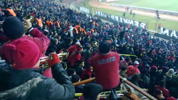 El equipo turco que anima a ritmo de un paso doble español: sensación en rede sociales