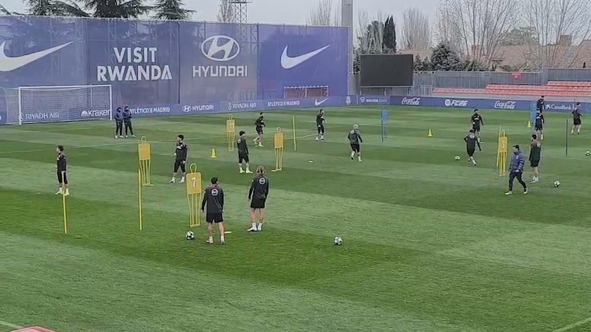 Entrenamiento del Atlético de Madrid previo al partido de Champions contra el Tottenham