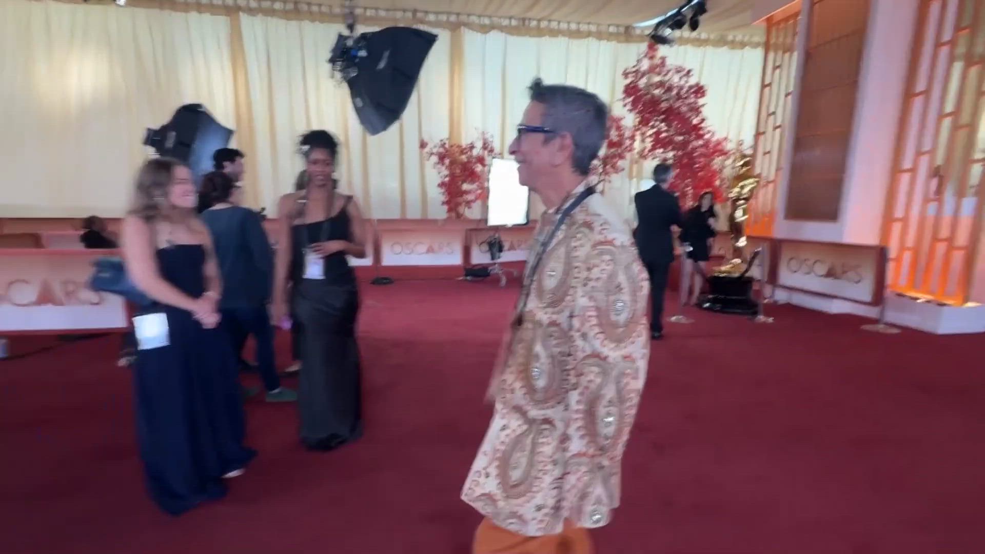 Celebrity stand-ins possed on the red carpet before Oscars