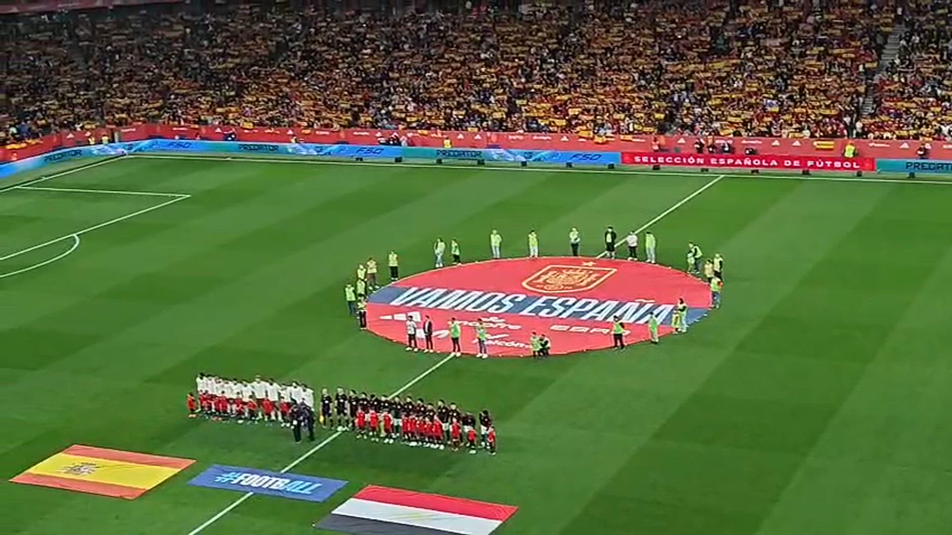 Esto fue todo lo contrario: así sonó el himno de España en Barcelona